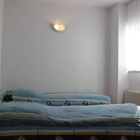 Ferienwohnung-Amsel-Kinderfreundliche-Unterkunft-In-Zentraler-Lage แบร์เกิน เอาฟ์ รือเจิน ภายนอก รูปภาพ