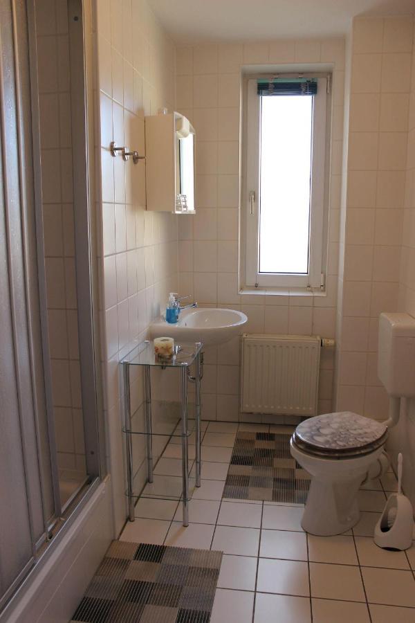 Ferienwohnung-Amsel-Kinderfreundliche-Unterkunft-In-Zentraler-Lage แบร์เกิน เอาฟ์ รือเจิน ภายนอก รูปภาพ