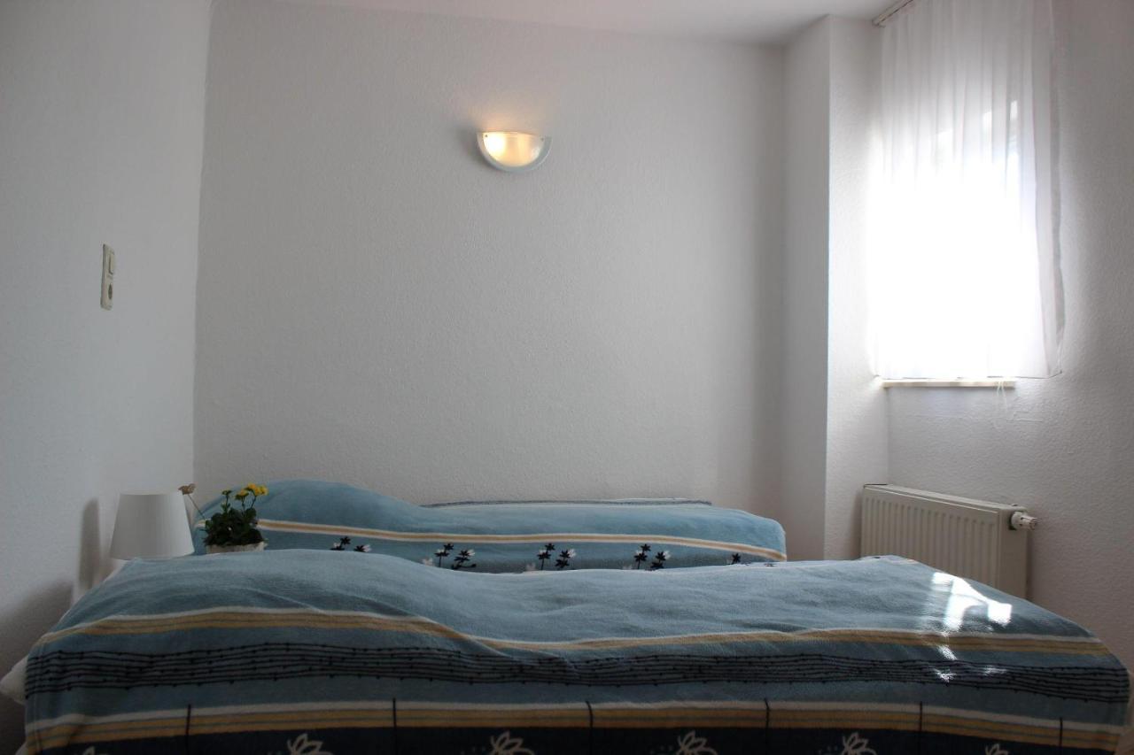 Ferienwohnung-Amsel-Kinderfreundliche-Unterkunft-In-Zentraler-Lage แบร์เกิน เอาฟ์ รือเจิน ภายนอก รูปภาพ